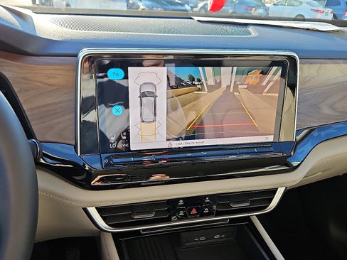 New 2026 Volkswagen Atlas SE image 15