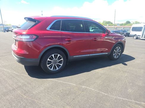 Used 2019 Lincoln Nautilus Select FWD image 12