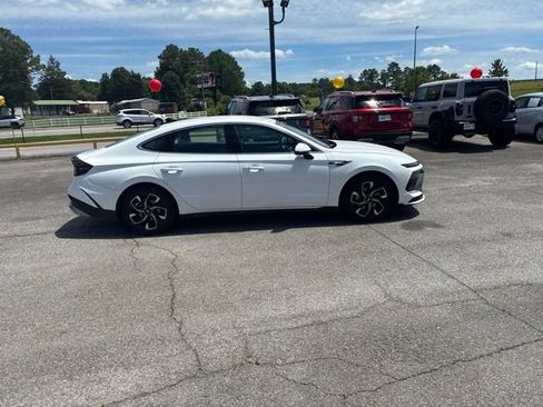 Used 2024 Hyundai Sonata SEL FWD image 31