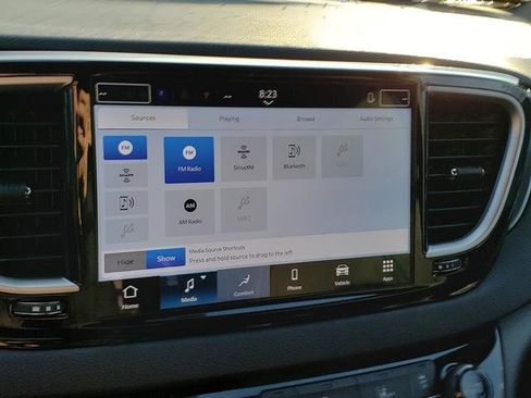 New 2026 Chrysler Voyager LX image 10