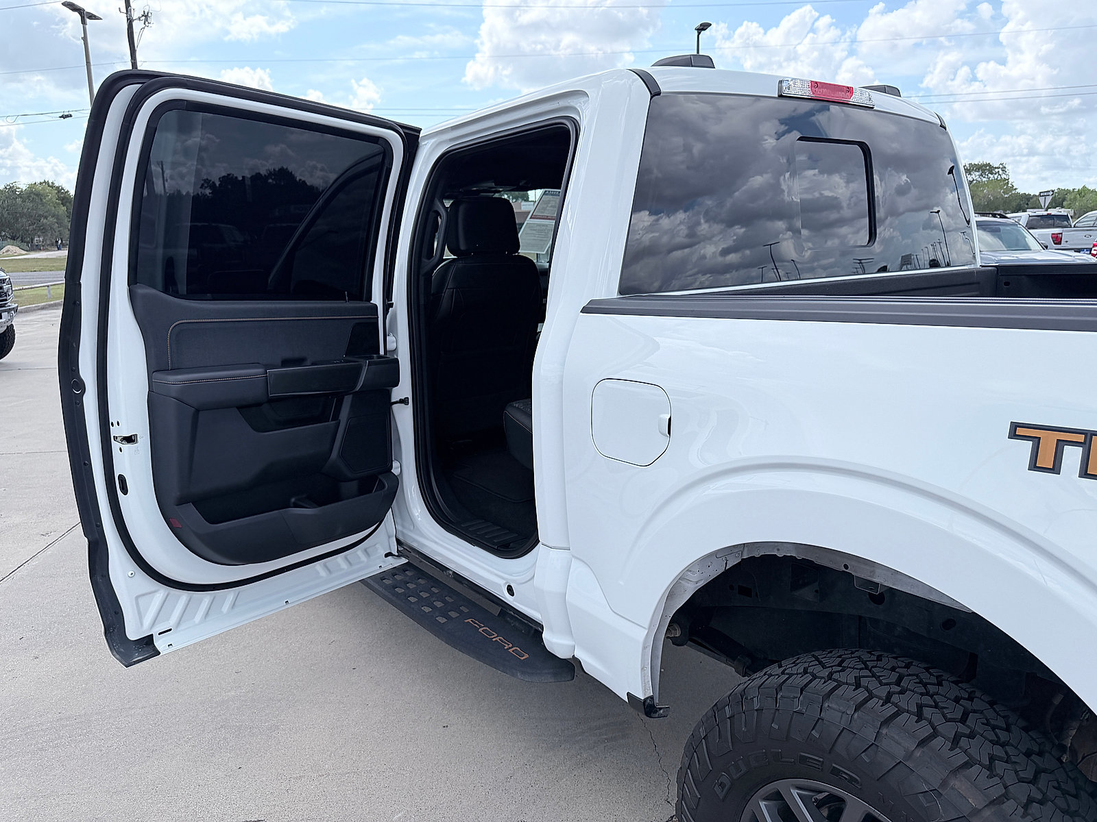 Used 2023 Ford F150 Tremor w/ Trailer Tow Package AWD/4WD image 18