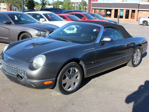 Used 2003 Ford Thunderbird image 2