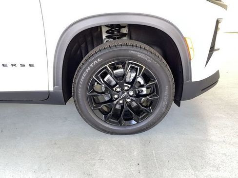 New 2026 Chevrolet Traverse LT w/ Midnight/Sport Edition AWD/4WD image 18