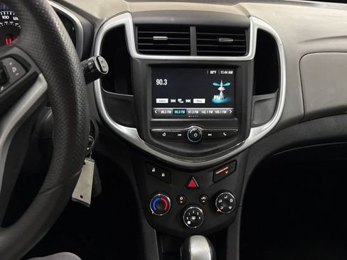 Used 2017 Chevrolet Sonic LT FWD image 30