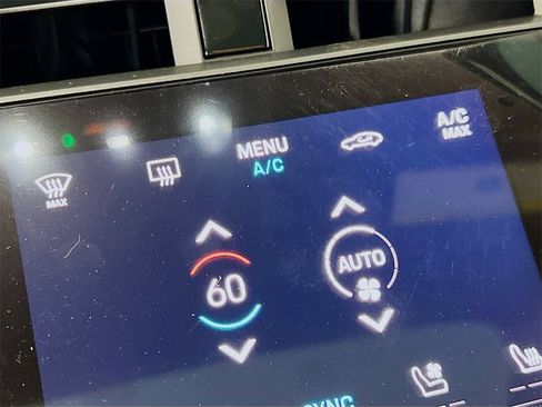 New 2026 Porsche Taycan image 18