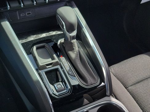 New 2026 GMC Canyon Elevation w/ Convenience Package RWD image 31