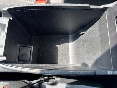 Used 2022 Ford Escape SE w/ SE Sport Appearance Package AWD/4WD image 28