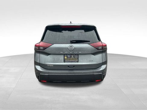 Used 2026 Nissan Rogue SV image 9
