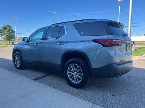Used 2023 Chevrolet Traverse LT FWD image 10