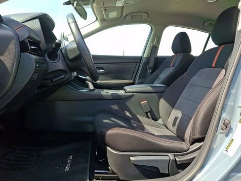 Used 2024 Nissan Sentra SR FWD image 13