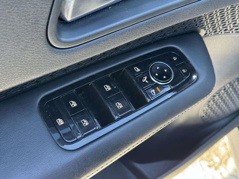 Certified 2024 Nissan Ariya ENGAGE e-4ORCE image 17