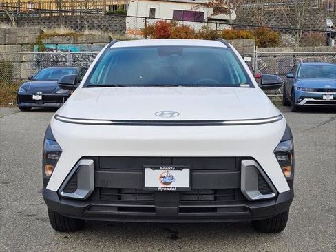 New 2026 Hyundai Kona SEL Sport AWD/4WD image 2