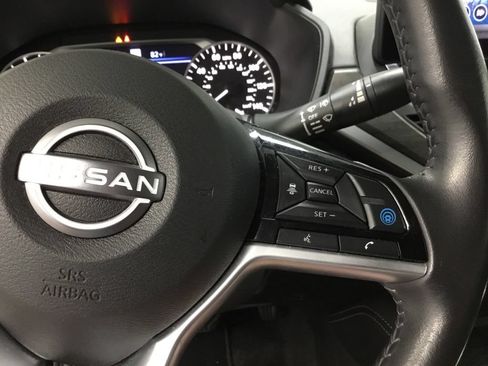 Used 2024 Nissan Altima 2.5 SV w/ SV Premium Package FWD image 14