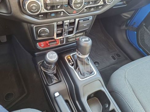 Used 2024 Jeep Wrangler Unlimited image 20