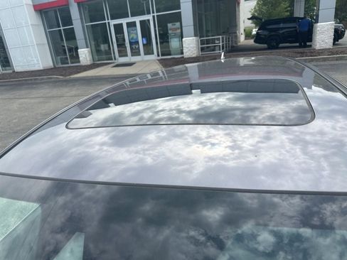 Used 2019 Honda CR-V EX image 4