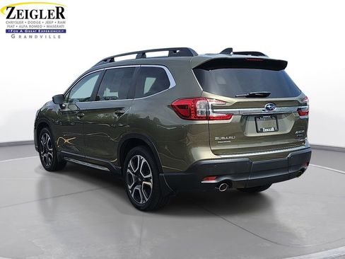 Used 2023 Subaru Ascent Limited AWD/4WD image 7