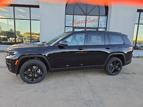 New 2025 Jeep Grand Cherokee L Limited w/ Luxury Tech Group II image 4