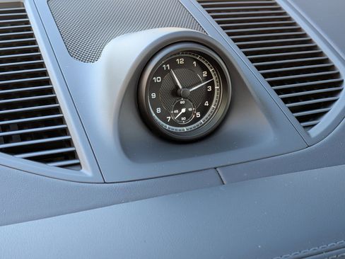 New 2026 Porsche Macan image 20