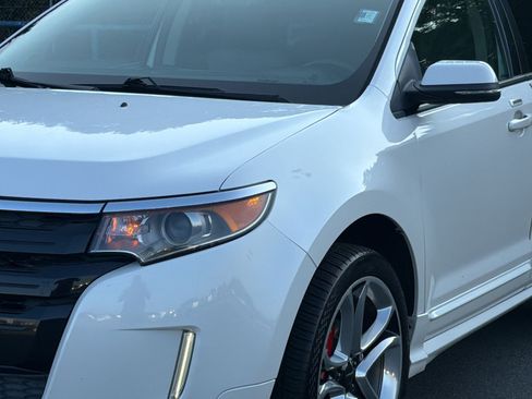 Used 2014 Ford Edge Sport w/ Driver Entry Package AWD/4WD image 12