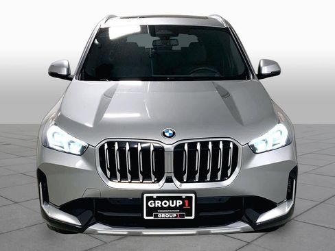 Used 2024 BMW X1 xDrive28i AWD/4WD image 3
