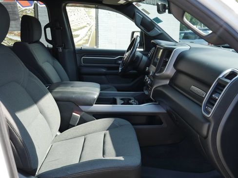 Used 2020 RAM 1500 Big Horn AWD/4WD image 9