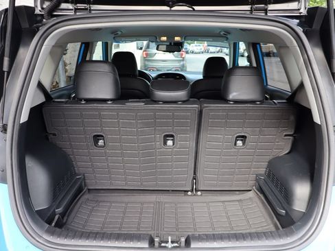 Used 2023 Kia Soul GT-Line FWD image 23