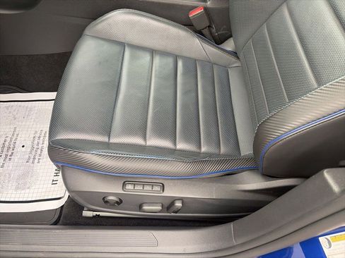 Used 2024 Volkswagen Golf R AWD/4WD image 15