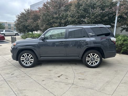 Used 2024 Toyota 4Runner TRD Sport AWD/4WD image 9