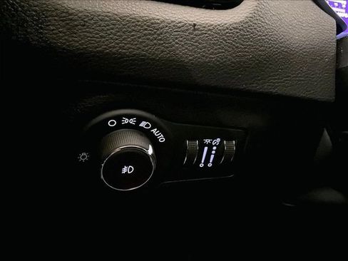 Used 2021 Jeep Compass Latitude AWD/4WD image 30
