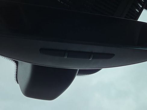 Certified 2025 Mercedes-Benz GLE 450 4MATIC image 28