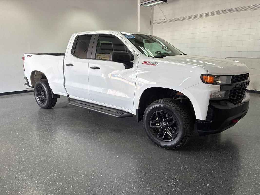 Used 2020 Chevrolet Silverado 1500 Custom Trail Boss AWD/4WD image 2