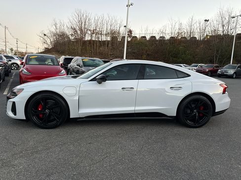 Used 2022 Audi e-tron GT Premium Plus w/ Performance Package image 3