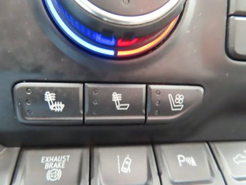 Used 2020 Chevrolet Silverado 2500 High Country w/ Technology Package AWD/4WD image 38