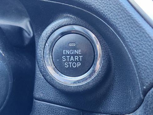 Used 2021 Subaru Crosstrek 2.0i Premium w/ Moonroof Package image 22