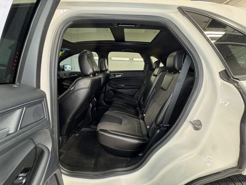 Used 2020 Ford Edge ST w/ Equipment Group 401A AWD/4WD image 21