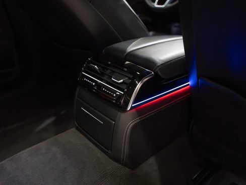 Used 2023 Audi S8 w/ S8 Comfort Plus Package image 40