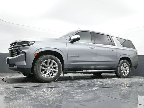 Used 2023 Chevrolet Suburban Premier image 51