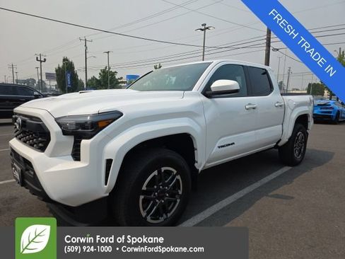 Used 2024 Toyota Tacoma TRD Sport AWD/4WD image 1