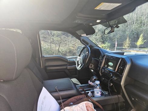 Used 2018 Ford F150 XLT w/ Equipment Group 302A Luxury AWD/4WD image 10