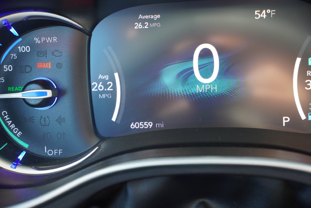 Used 2024 Chrysler Pacifica Limited FWD image 7