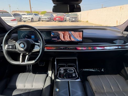 Used 2023 BMW 740i w/ Executive Package RWD image 12