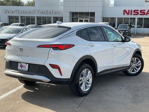 Used 2025 Buick Envista Preferred image 5