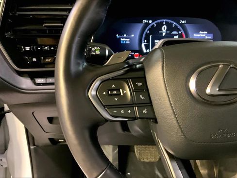 Used 2025 Lexus TX 350 AWD image 23