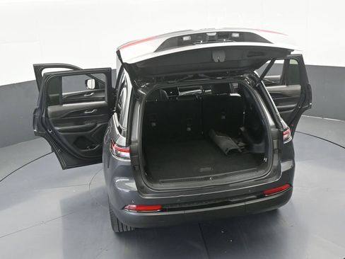 Used 2023 Jeep Grand Cherokee Altitude image 72