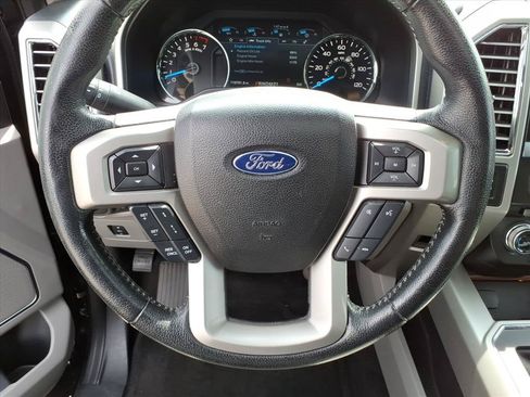 Used 2015 Ford F150 Lariat w/ Equipment Group 502A Luxury AWD/4WD image 15