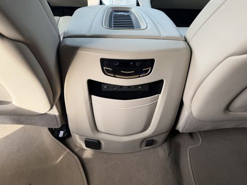 Used 2019 Cadillac Escalade Premium Luxury image 19