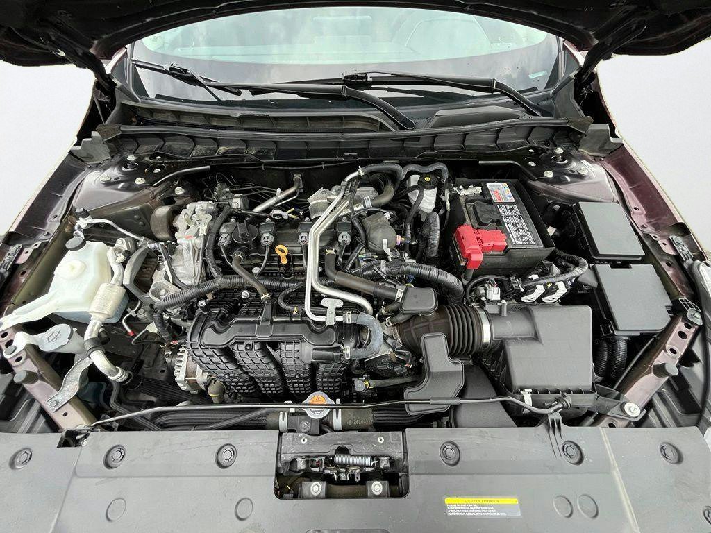 Used 2025 Nissan Altima 2.5 SV FWD image 29