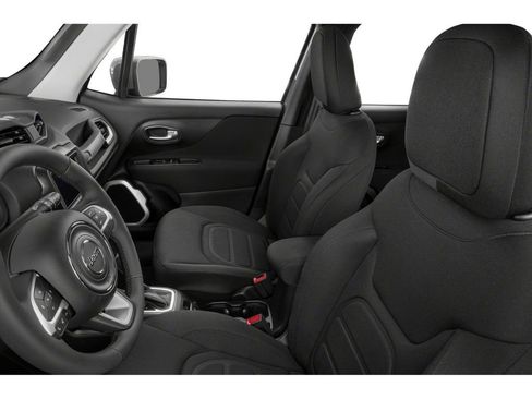 Used 2019 Jeep Renegade Altitude w/ Quick Order Package 2XM FWD image 6