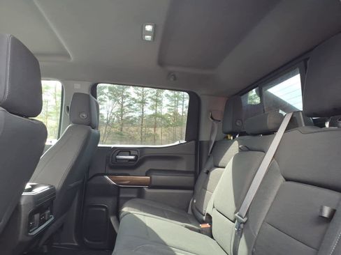 Used 2021 Chevrolet Silverado 1500 LT Trail Boss w/ Convenience Package II image 10