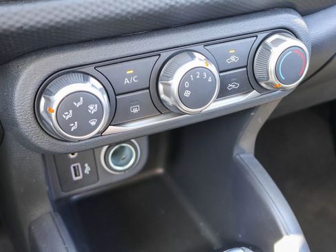 Certified 2025 Nissan Kicks Play S image 14